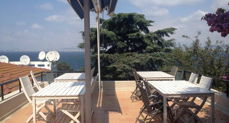Cafe Mehtap 45 Butik Otel Burgazada Istanbul